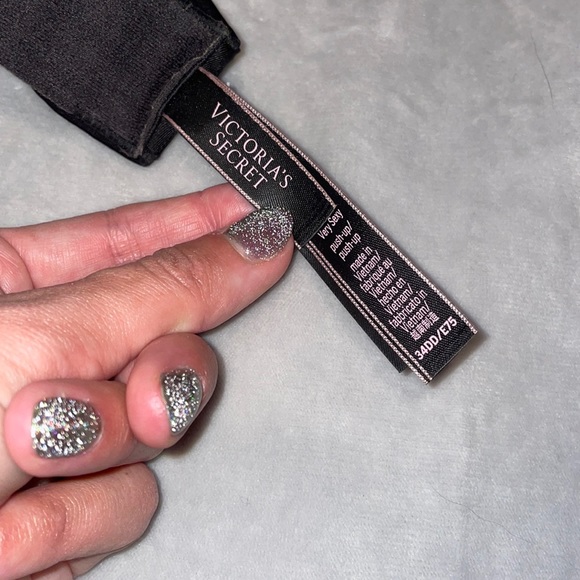 NWOT Victorias Secret Rhinestone push-up black bombshell bra - Picture 6 of 9